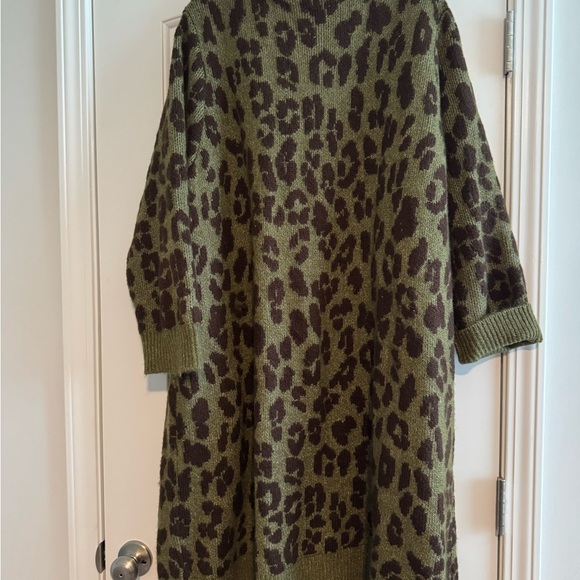 LOGO by Lori Goldstein Leopard Print Cardigan - Green and Brown - Picture 2 of 4